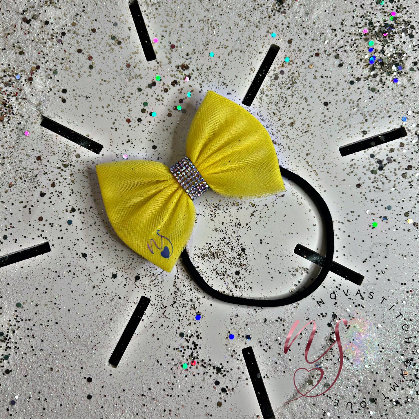 Pastel yellow Bow!